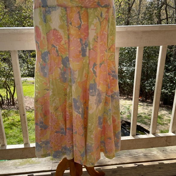 Ruby Rd. Abstract Floral Skirt M FREE SHIP - Picture 4 of 5